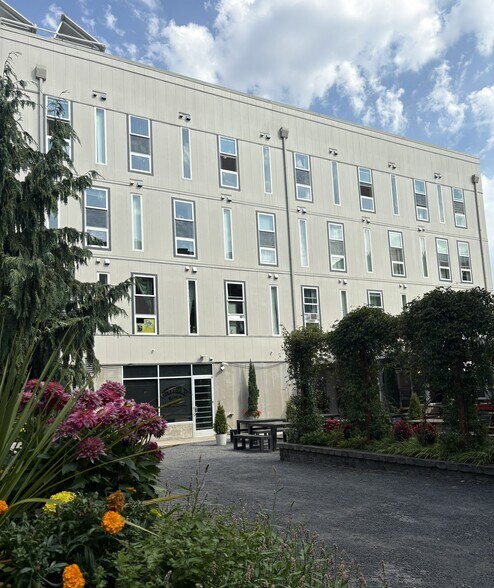 More Photos Of 3947-3951 N Williams Ave, Portland Apartments For Sale