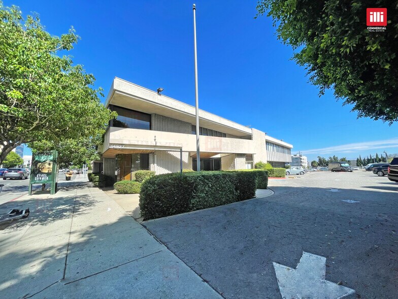 More Photos Of 14827 Ventura Blvd, Sherman Oaks Medical For Lease