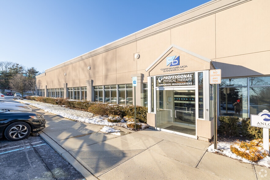 More Photos Of 576 Broadhollow Rd, Melville Office For Sale