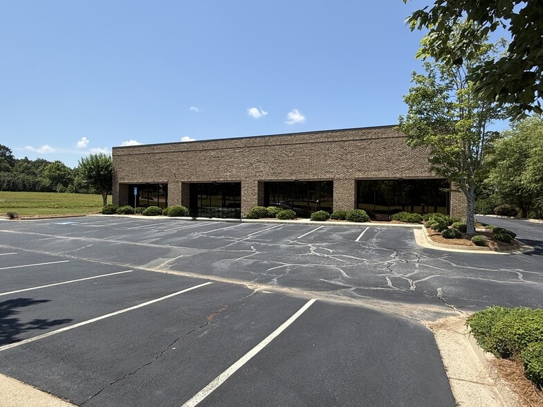 Primary Photo Of 4135 Industry Way, Flowery Branch Warehouse For Lease