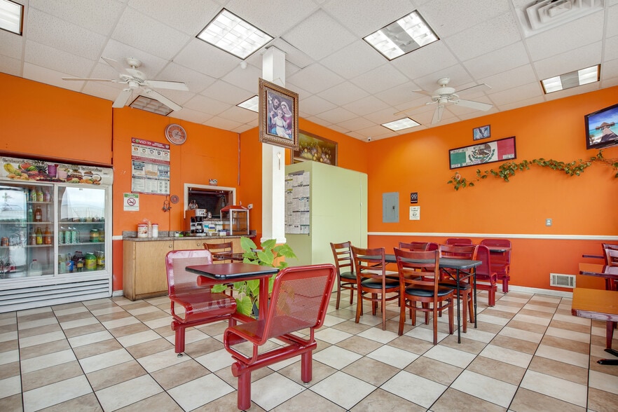 More Photos Of 124 William St, Perth Amboy Apartments For Sale