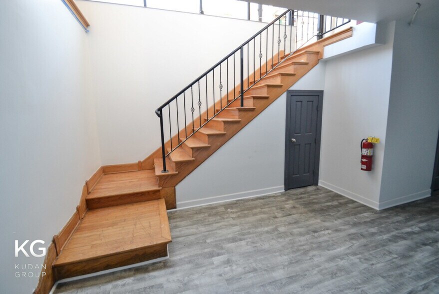 More Photos Of 1025 W Madison St, Chicago Multifamily For Sale