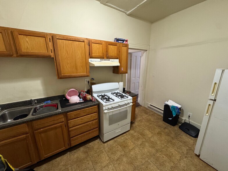 More Photos Of 2245 W Jefferson St, Louisville Apartments For Sale