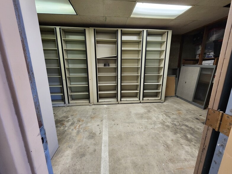 More Photos Of 8355 Walnut Hill Ln, Dallas Medical For Sale