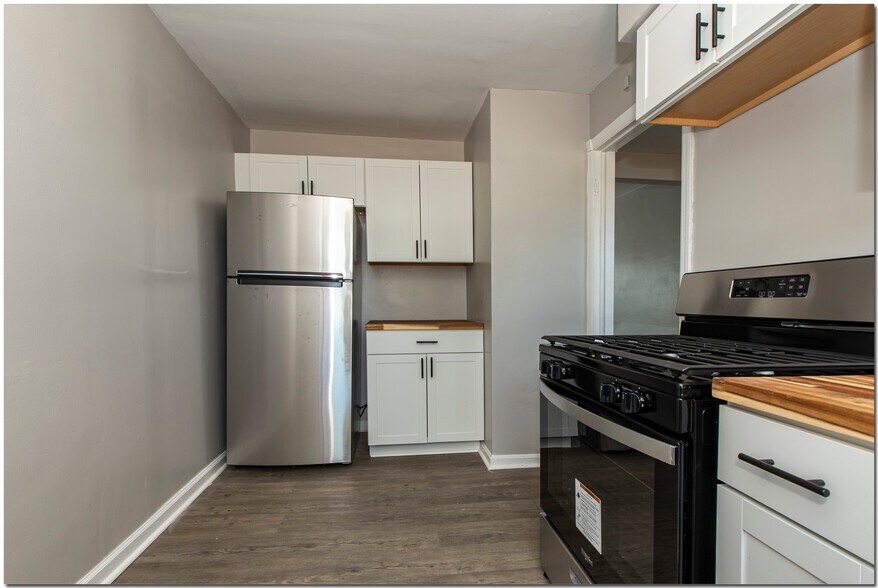 More Photos Of 4027 Rocky River Dr, Cleveland Apartments For Sale