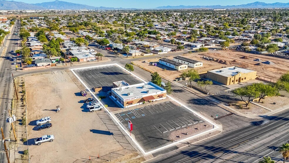 More Photos Of 4525 S Park Ave, Tucson Restaurant For Sale