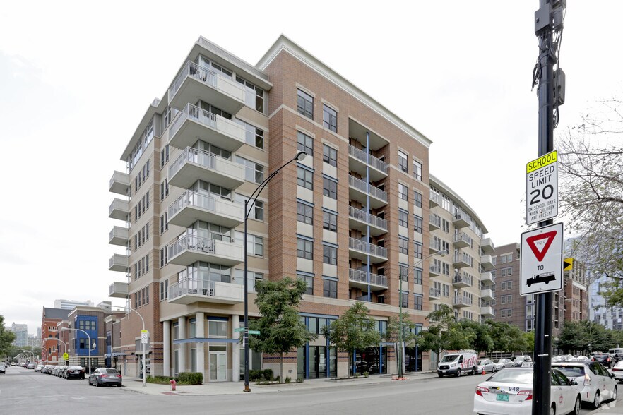 More Photos Of 511 W Division St, Chicago Apartments For Lease