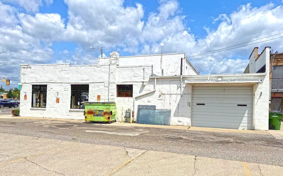 More Photos Of 4195 12 Mile Rd, Berkley Storefront Retail Office For Sale
