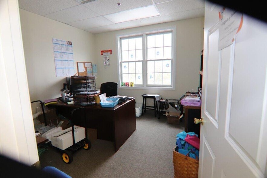 More Photos Of 104 Charles Eldridge Rd, Lakeville Office For Lease