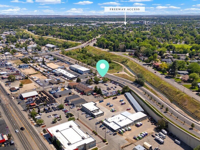 More Photos Of 114 W 43rd St, Garden City Warehouse For Sale