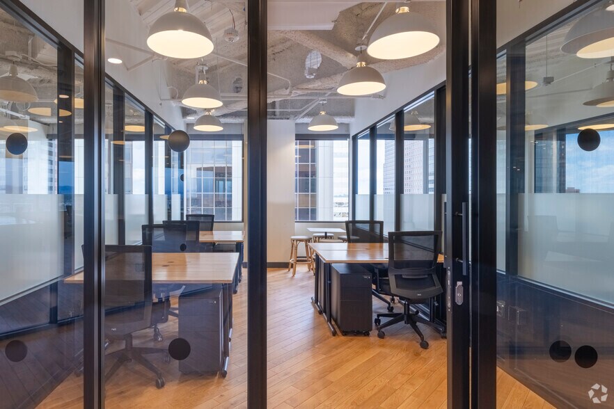 More Photos Of 1560 Broadway, Denver Coworking Space