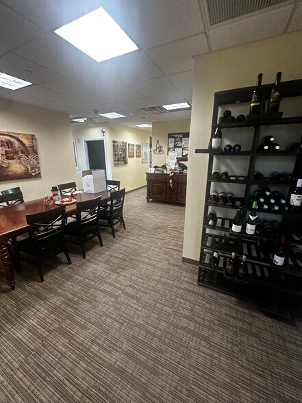 More Photos Of 3880 Veterans Memorial Hwy, Bohemia Office For Lease