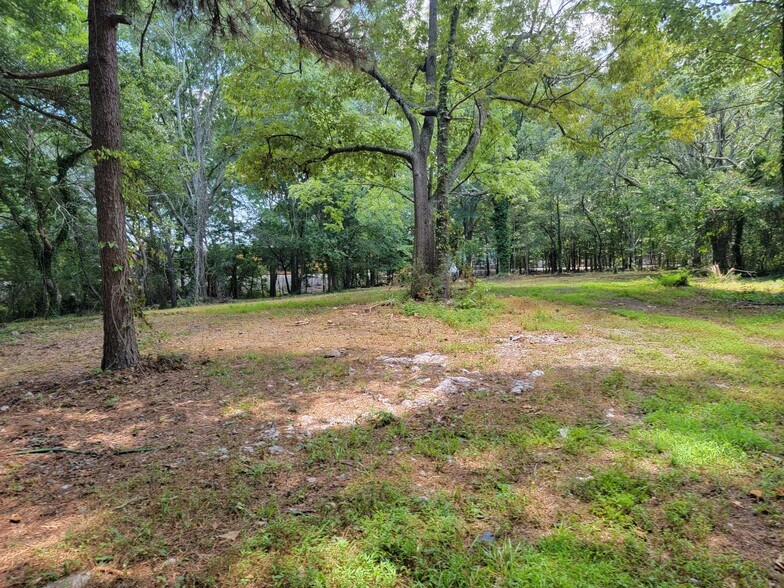 More Photos Of 947-963 Sheppard Rd, Stone Mountain Land For Sale