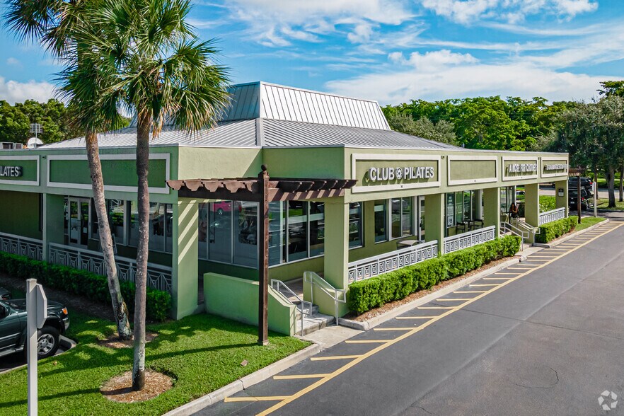 More Photos Of 3301-3357 Sheridan St, Hollywood Storefront For Lease