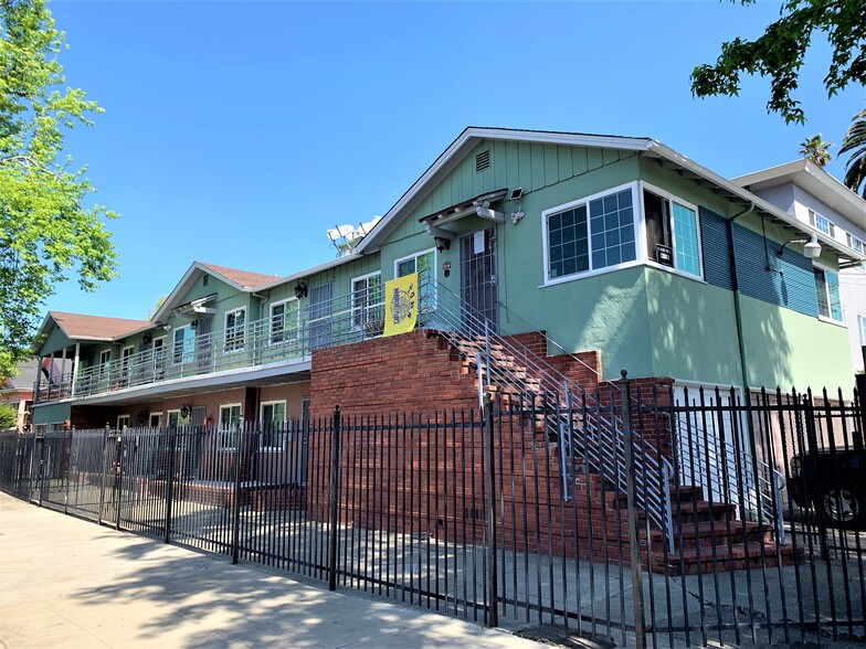 More Photos Of 3114 Ashbrook Ct, Oakland Apartments For Sale