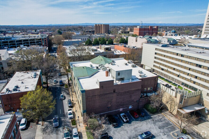 More Photos Of 200 N Main St, Greenville Office Residential For Lease