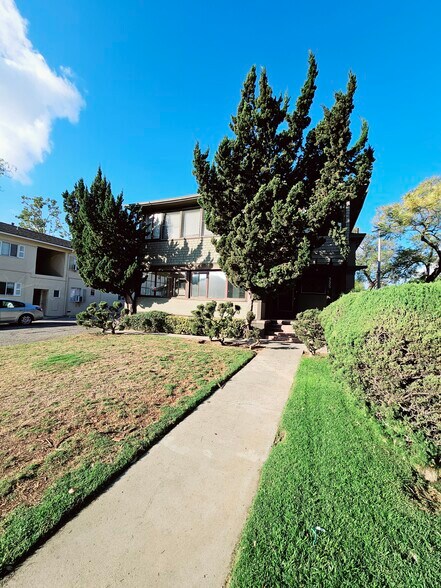 More Photos Of 325 S Los Robles Ave, Pasadena Apartments For Sale