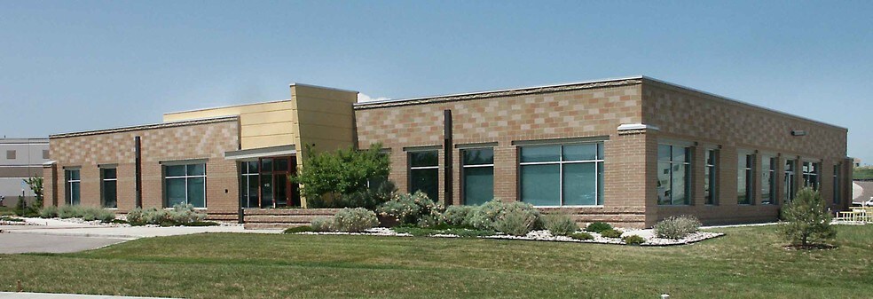 More Photos Of 7241 S Fulton St, Englewood Light Distribution For Sale