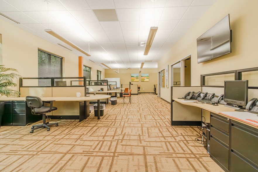 More Photos Of 3200 Fairhill Dr, Raleigh Office For Sale