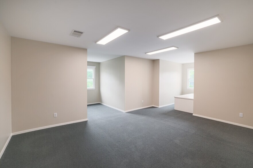 More Photos Of 602 W 13th St, Austin Office For Lease