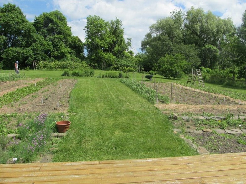 More Photos Of 9013 State Route 414, Lodi Restaurant For Sale