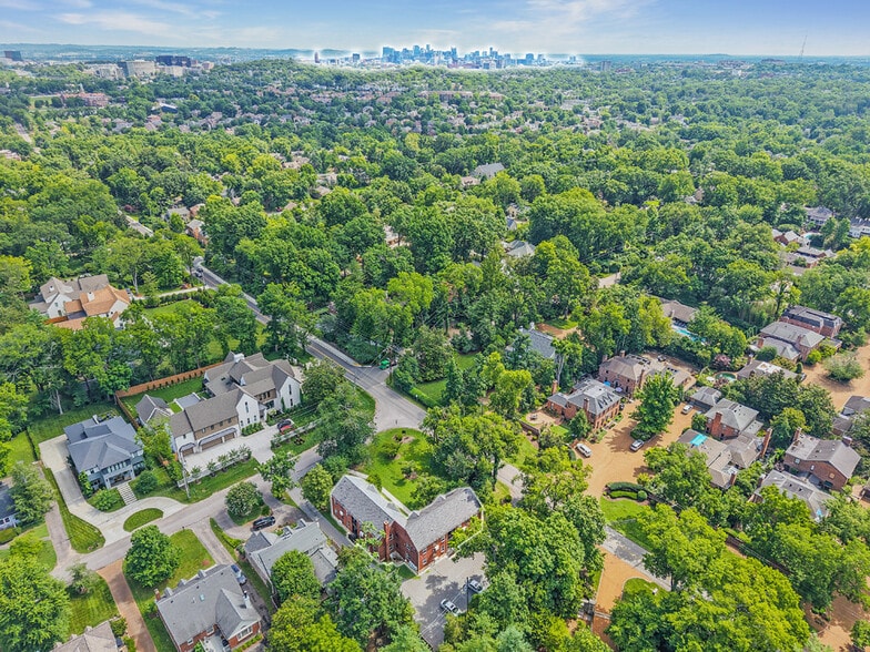 More Photos Of 701 Bowling Ave, Nashville Apartments For Sale