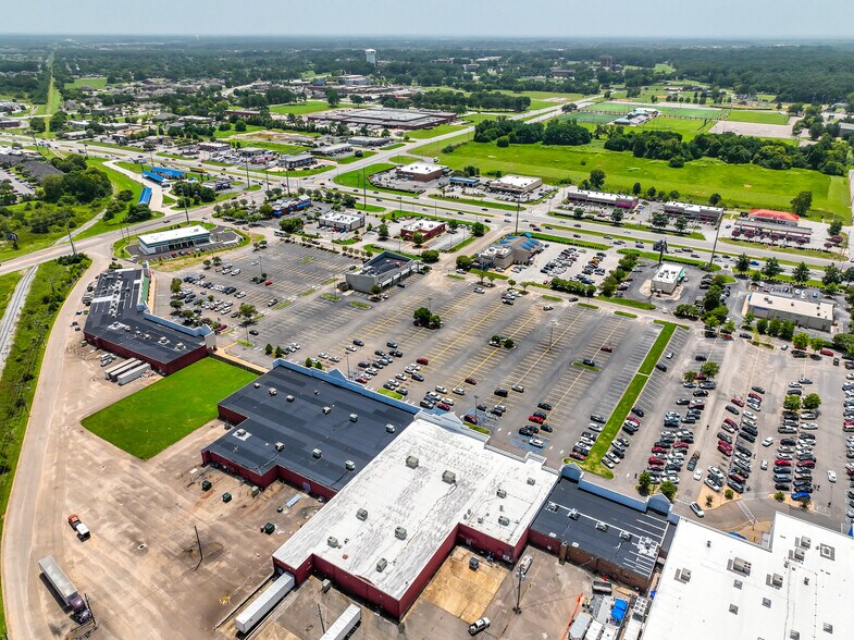 More Photos Of 6495-6549 Atlanta Hwy, Montgomery Unknown For Lease