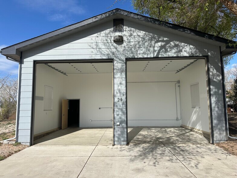 More Photos Of 17 S Cantril St, Castle Rock Lodge Meeting Hall For Sale