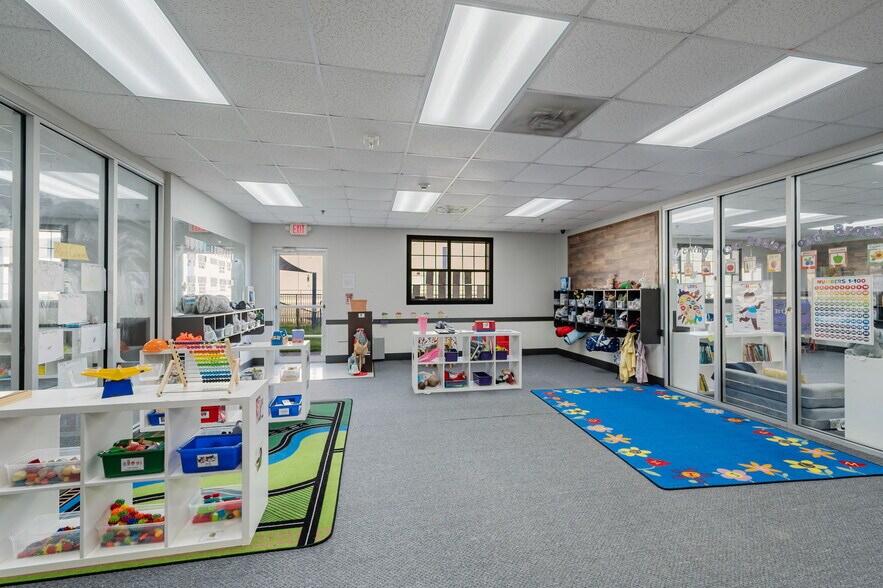 More Photos Of 10002 Camino Bandera, San Antonio Daycare Center For Sale