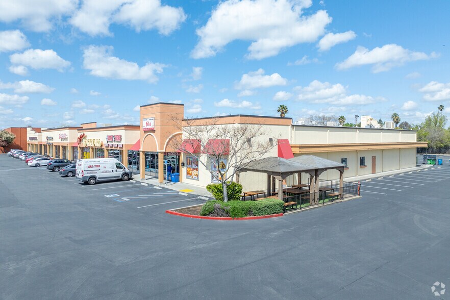 More Photos Of 2901-2989 Arden Way, Sacramento Unknown For Lease