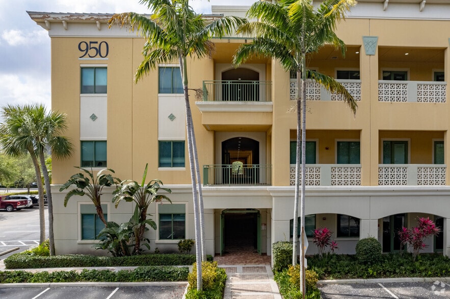 More Photos Of 950 Peninsula Corporate Cir, Boca Raton Office For Lease