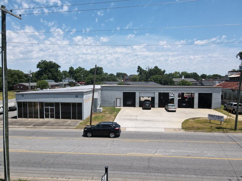 Primary Photo Of 140 W 3rd St, Washington Service For Sale