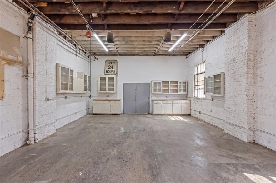 More Photos Of 51 Coffey St, Brooklyn Warehouse For Lease