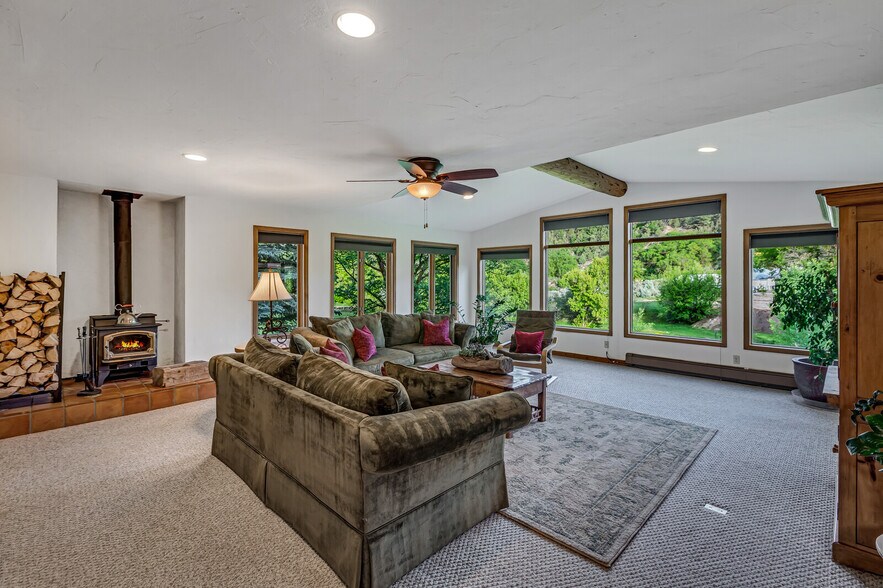 More Photos Of 1164 County Road 113, Carbondale Specialty For Sale