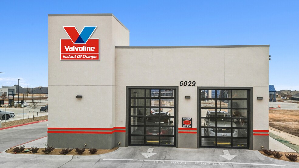 Primary Photo Of 6029 S Soncy Rd, Amarillo Auto Repair For Sale
