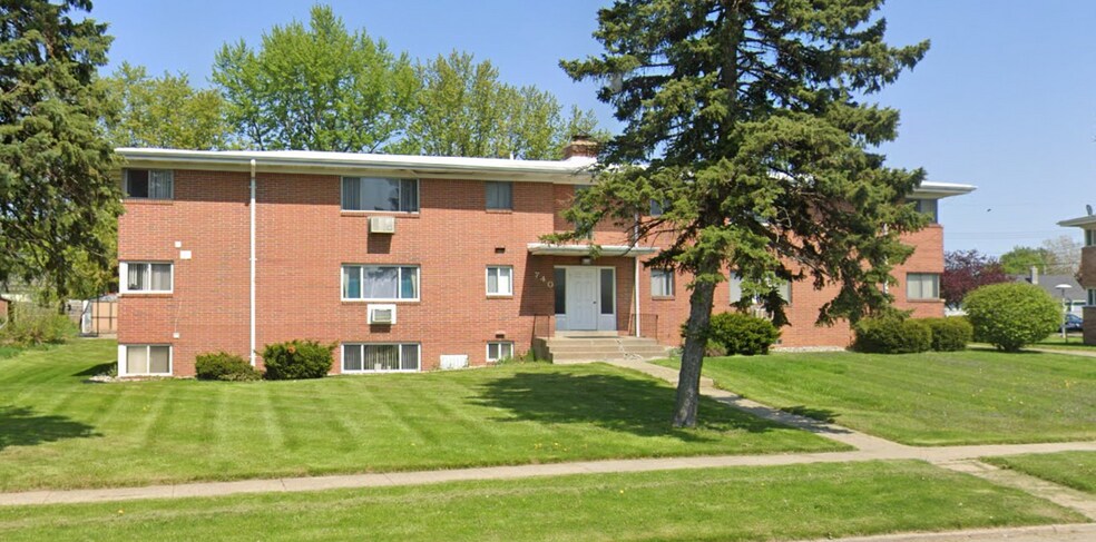 Primary Photo Of 740 Edgemont Blvd, Lansing Apartments For Sale