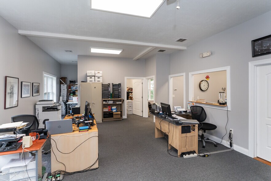 More Photos Of 442 State St, Belchertown Office Residential For Sale
