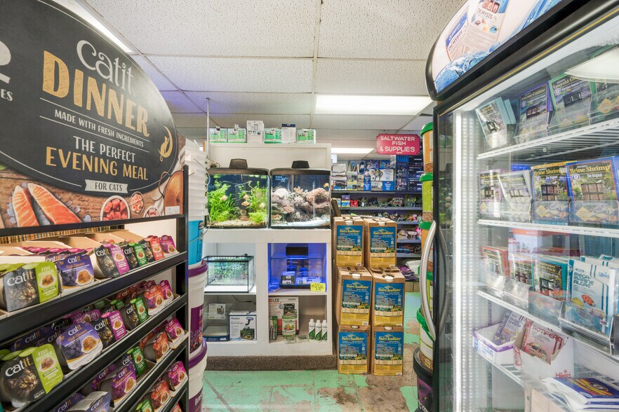 More Photos Of 100636 Overseas Hwy, Key Largo Storefront Retail Residential For Sale