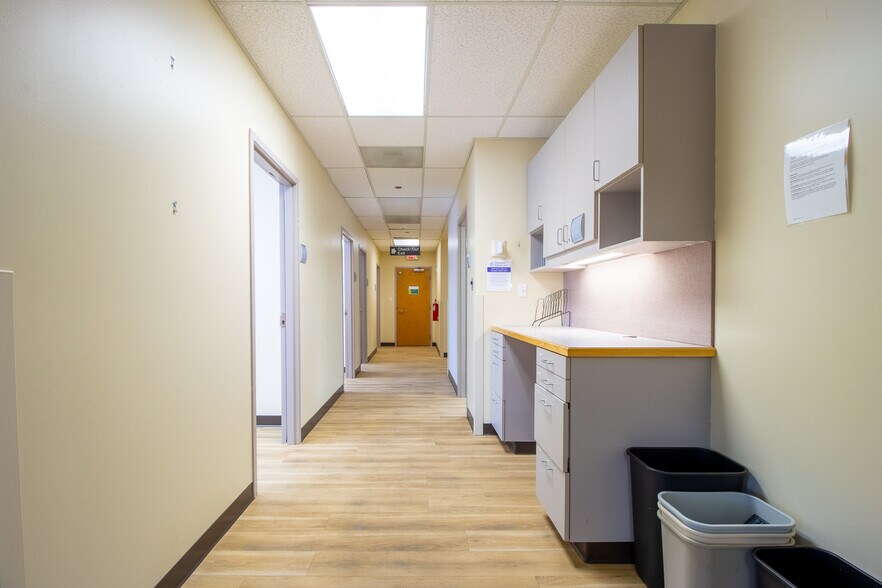 More Photos Of 320 Dayton st, Kennewick Medical For Sale