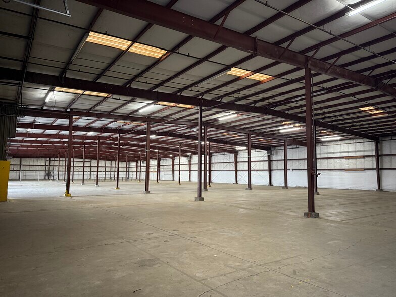 More Photos Of 2400 Alwin Ct, Raleigh Warehouse For Lease