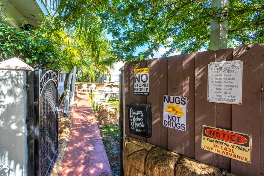 More Photos Of 1219 S Federal Hwy, Hollywood Hotel For Sale