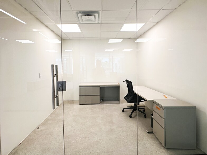 More Photos Of 1180 S Beverly Dr, Los Angeles Coworking Space