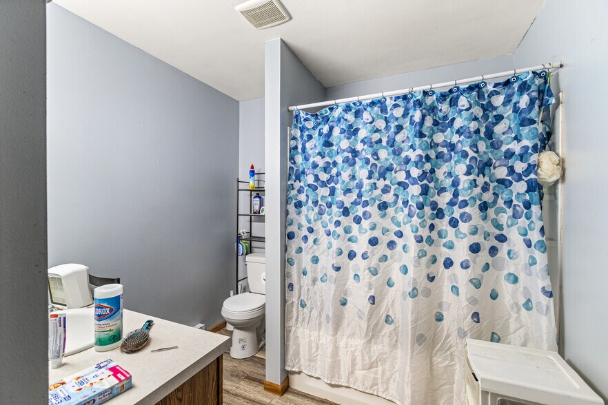 More Photos Of 329 N Main St, Cadott Storefront Retail Residential For Sale