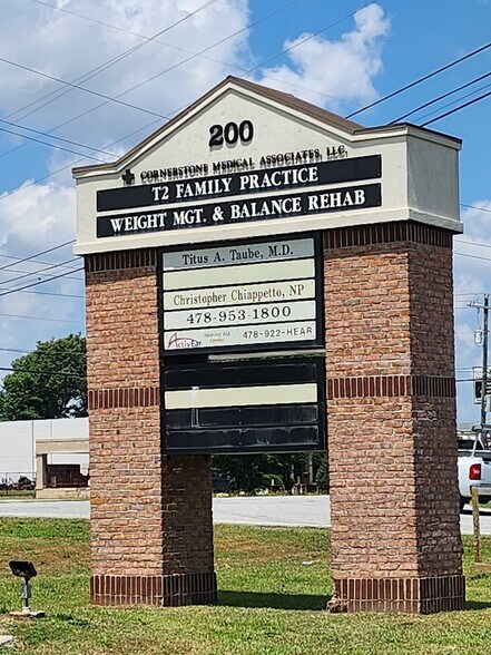 More Photos Of 200 S Houston Lake Rd, Warner Robins Healthcare For Sale