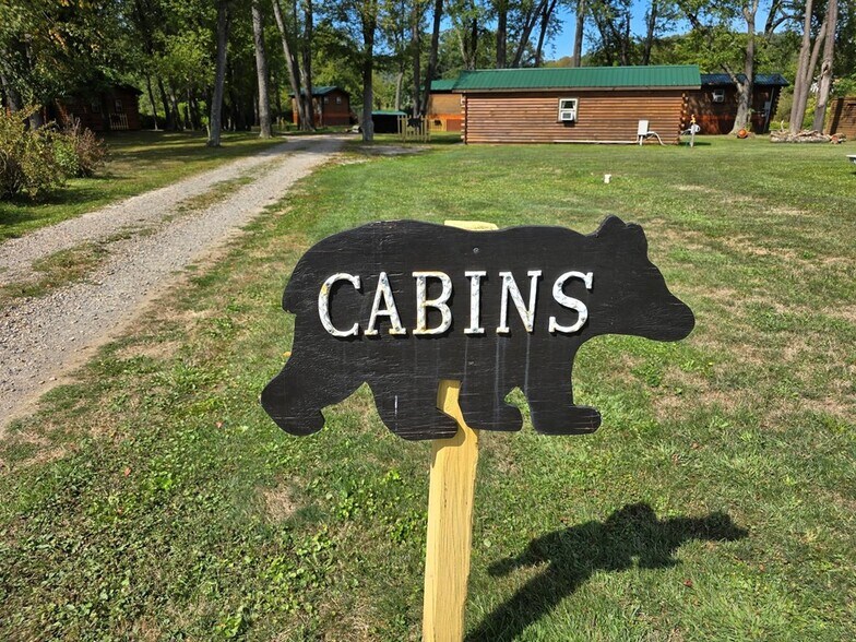 More Photos Of 604 Oak Ridge Rd, Oak Ridge Hotel For Sale