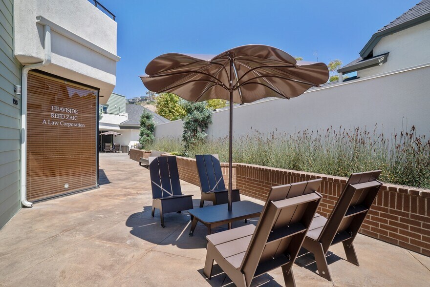 More Photos Of 312 Broadway St, Laguna Beach Office For Lease