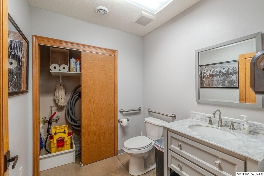 More Photos Of 390 E US Highway 18, Garner Showroom For Sale