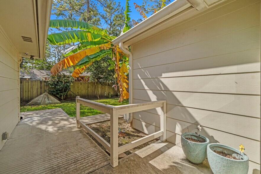More Photos Of 1930 River Falls Dr, Kingwood Assisted Living For Sale