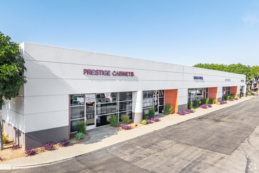 More Photos Of 600 S Grand Ave, Santa Ana Unknown For Lease