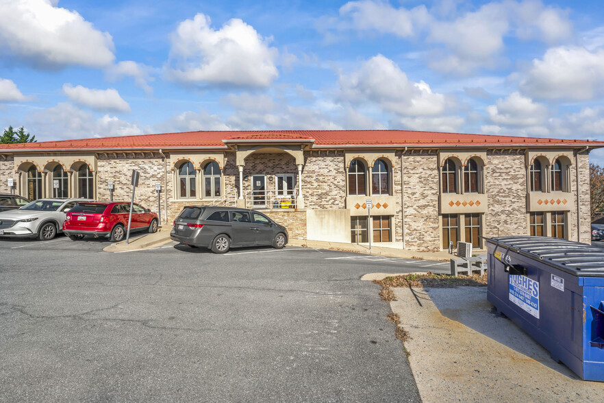 Primary Photo Of 46B Thomas Johnson Dr, Frederick Medical For Lease